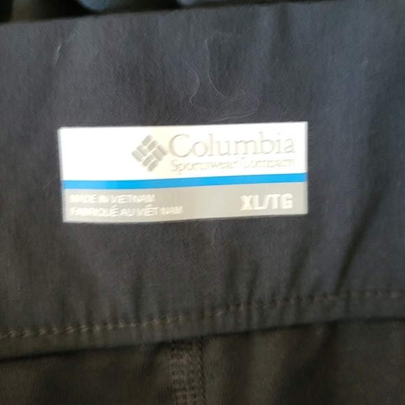 NEW Columbia Black Skort, Size XL (36) - Picture 6 of 6